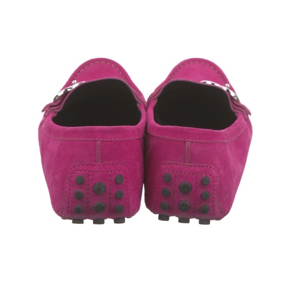 Pretty fuchsia Gucci suede loafers - Picture 3 of 3